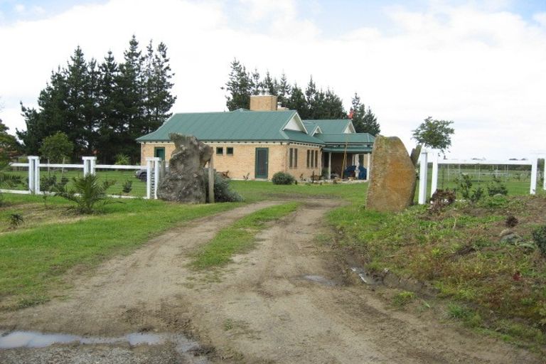 Photo of property in 30 Mamari Road, Whenuapai, Auckland, 0618