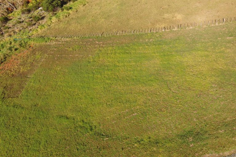 Photo of property in 12 Pekama Drive, Cable Bay, 0420