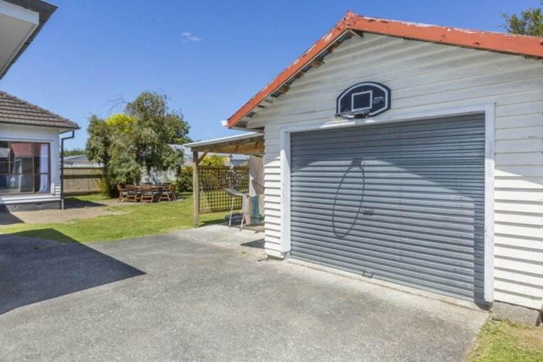 Photo of property in 43 Golders Road, Elderslea, Upper Hutt, 5018