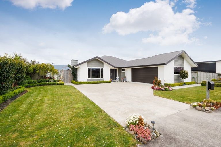 Photo of property in 10 Cherry Place, Maewa, Feilding, 4702