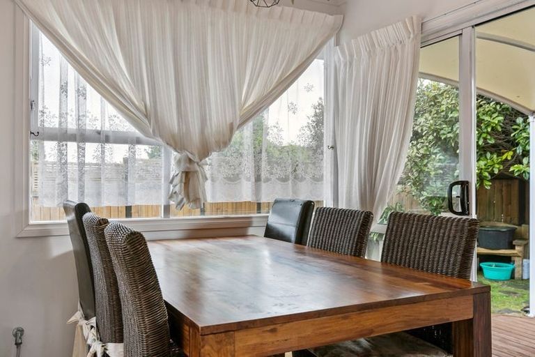 Photo of property in 26 Malvina Place, Bucklands Beach, Auckland, 2014