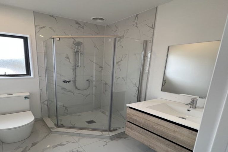 Photo of property in 9 Rongomai Street, Helensville, 0800