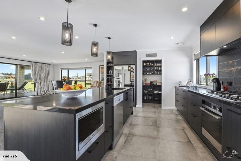 Photo of property in 8 Margot Lane, Matangi, Hamilton, 3283