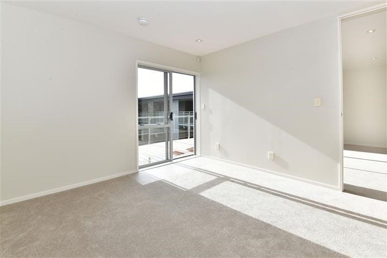 Photo of property in 315/252 Centreway Road, Orewa, 0931