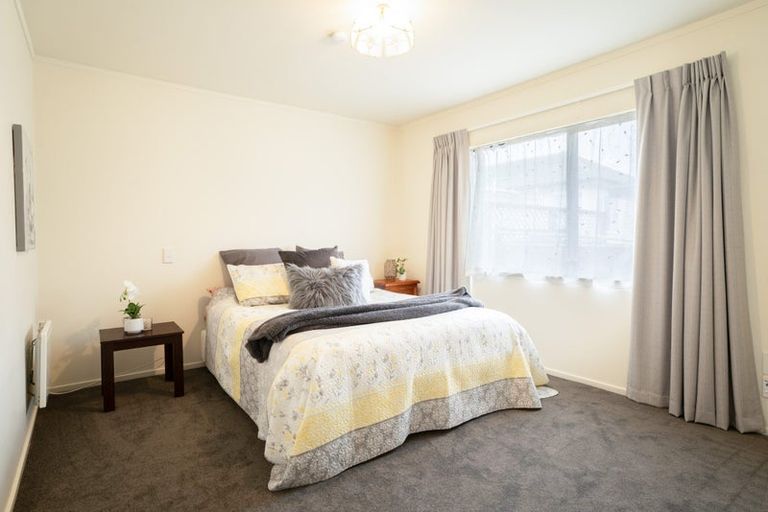 Photo of property in 13a Hinau Street, Tawa, Wellington, 5028