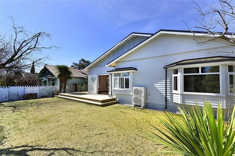 Photo of property in 62 Stapletons Road, Richmond, Christchurch, 8013