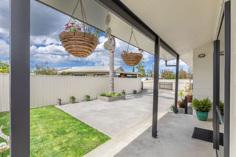 Photo of property in 2/832 Cook Place, Raureka, Hastings, 4120