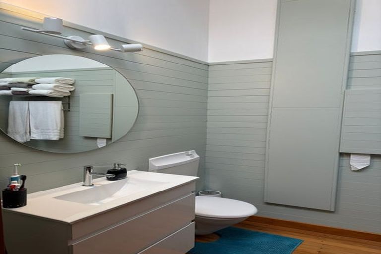 Photo of property in 89 Black Rock Road, Newlands, Wellington, 6037