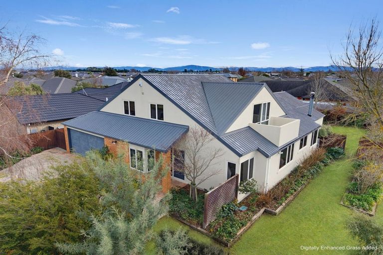 Photo of property in 10 Thomas Lane, Rangiora, 7400