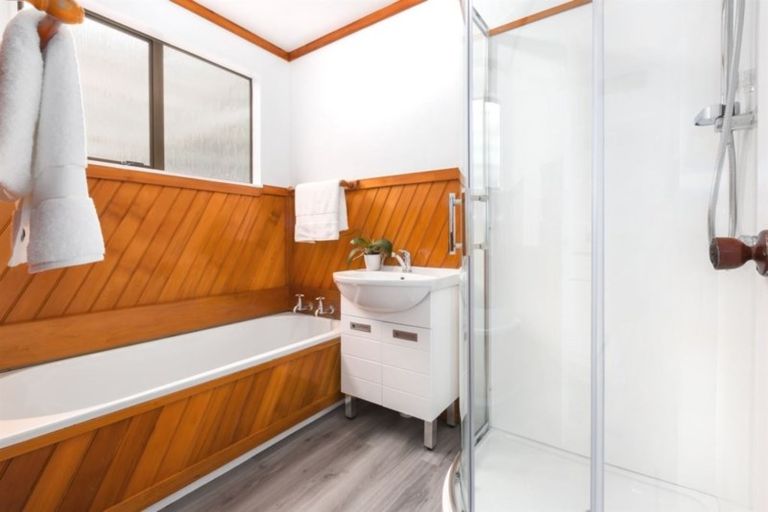 Photo of property in 9 Cleat Street, Whitby, Porirua, 5024