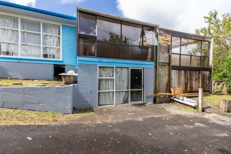 Photo of property in 150 Seaview Road, Westown, New Plymouth, 4310