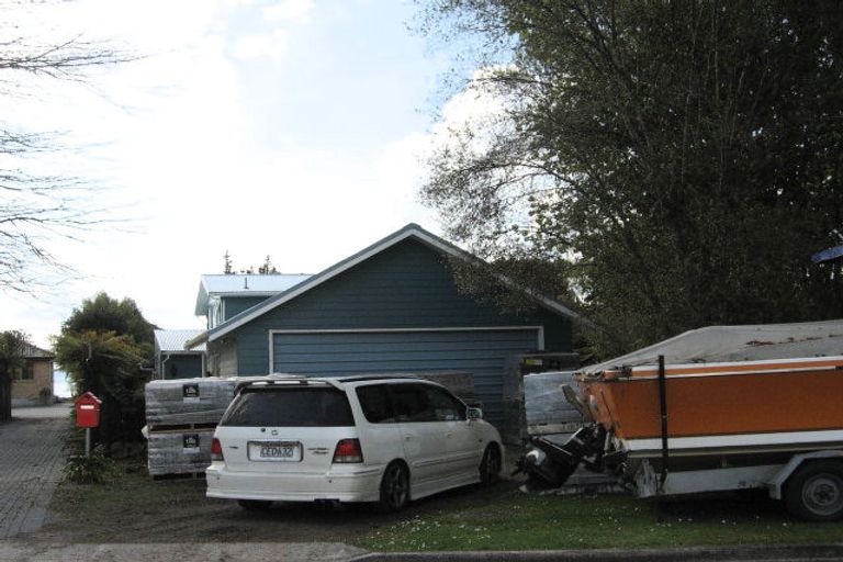 Photo of property in 19 Holden Avenue, Holdens Bay, Rotorua, 3010