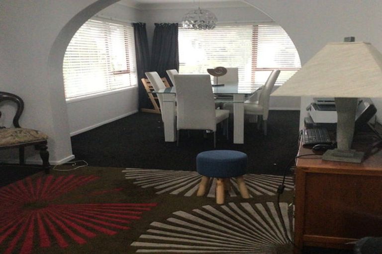 Photo of property in 16 Valhalla Drive, Beach Haven, Auckland, 0626