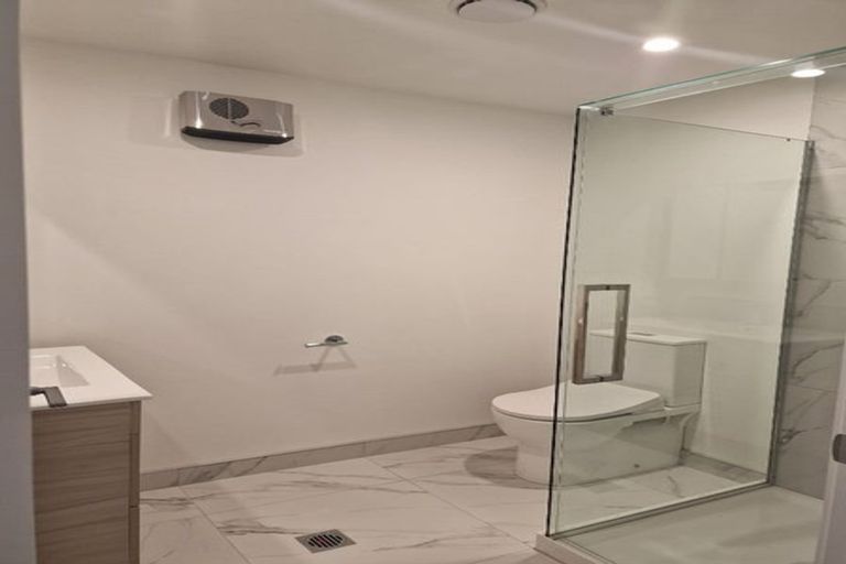 Photo of property in 4/12 Biddle Crescent, Taita, Lower Hutt, 5011