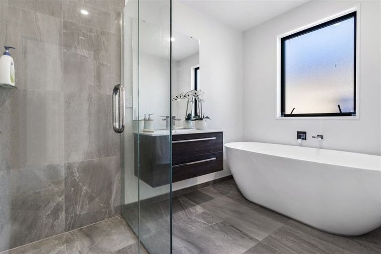 Photo of property in 11 El Patron Lane, Halswell, Christchurch, 8025