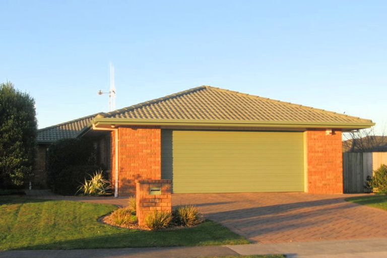 Photo of property in 33 Diomede Glade, Flagstaff, Hamilton, 3210