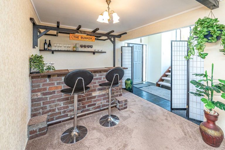 Photo of property in 12 Akepiro Place, Tawhero, Whanganui, 4501