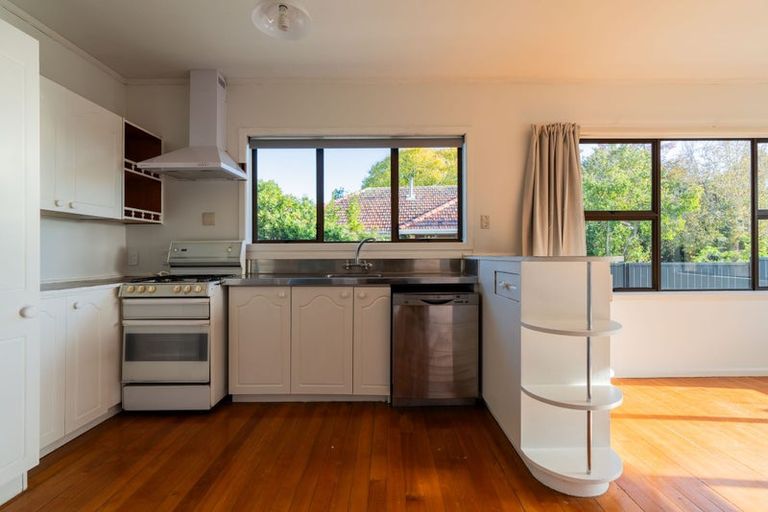 Photo of property in 5 Heath Street, St Andrews, Hamilton, 3200