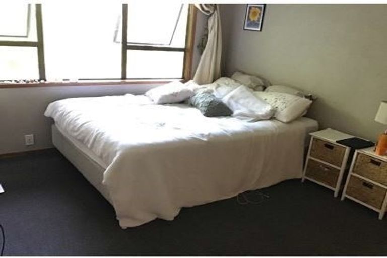 Photo of property in 18 Shetland Street, Glen Eden, Auckland, 0602