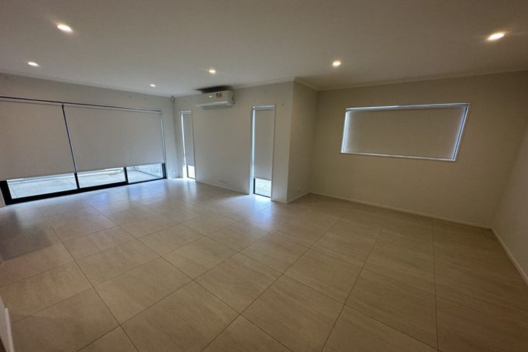 Photo of property in 18 Nganui Avenue, Takanini, 2112