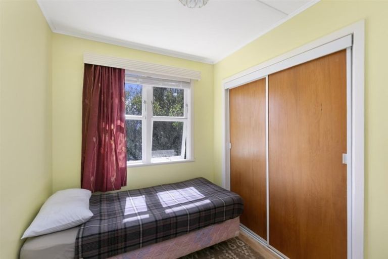 Photo of property in 3a Summit Road, Fairfield, Lower Hutt, 5011