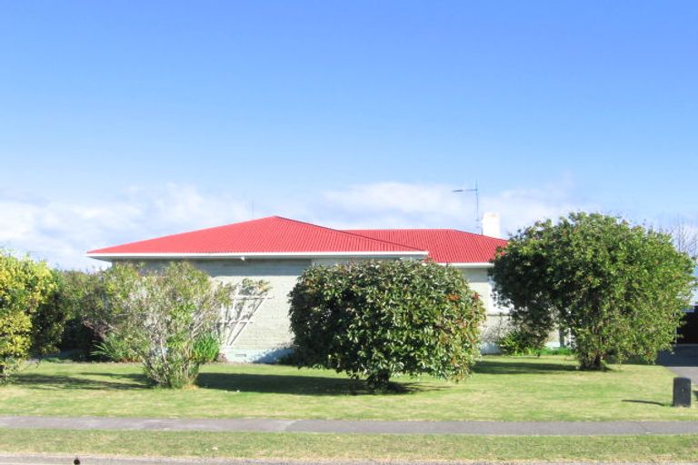 Photo of property in 19 Scully Crescent, Onekawa, Napier, 4110