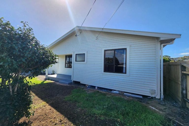Photo of property in 143 Ngamotu Road, Spotswood, New Plymouth, 4310