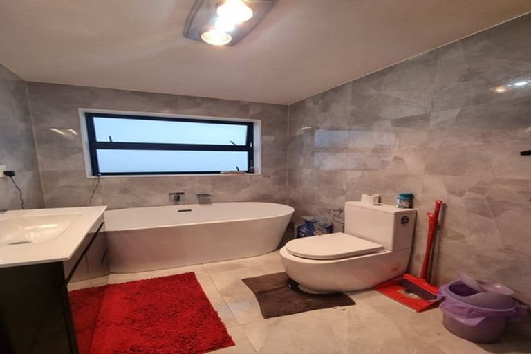 Photo of property in 47 Buckingham Crescent, Papatoetoe, Auckland, 2025