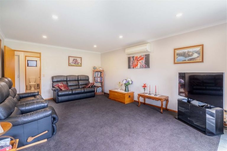 Photo of property in 76 Windsor Street, Windsor, Invercargill, 9810