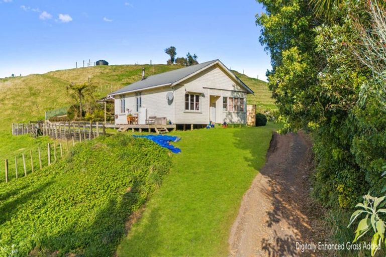 Photo of property in 813 Wortley Road, Waiongana, Inglewood, 4389