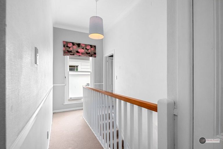 Photo of property in 18 Thompson Street, Mount Cook, Wellington, 6011