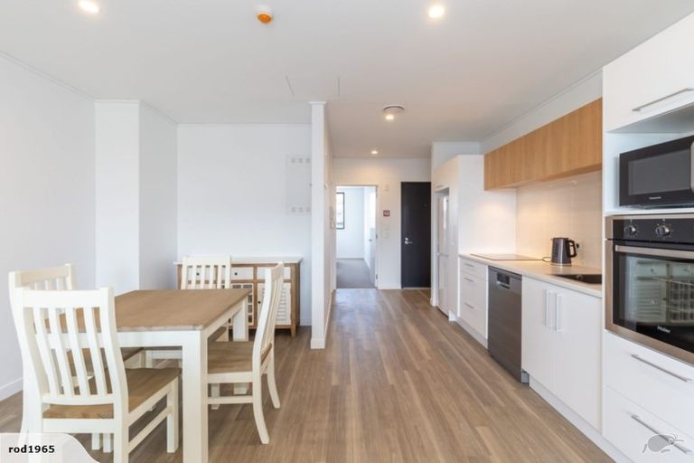 Photo of property in The Terraces, 2/36d Welles Street, Christchurch Central, Christchurch, 8011