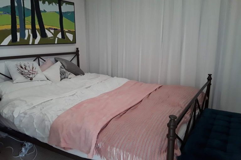 Photo of property in Hume House, 152 The Terrace, Wellington Central, Wellington, 6011