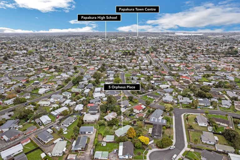 Photo of property in 5 Orpheus Place, Papakura, 2110