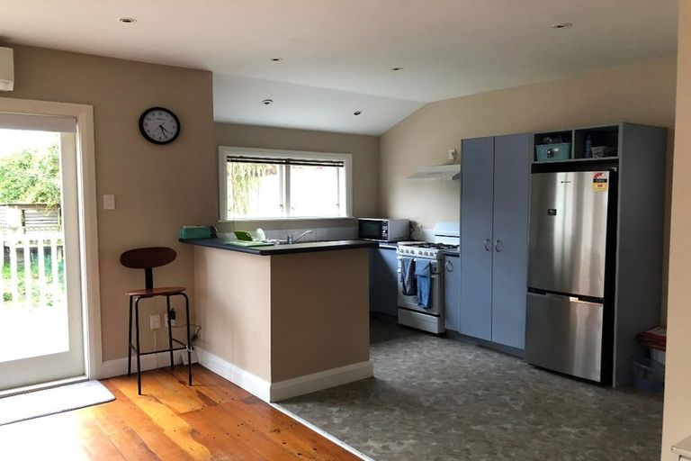 Photo of property in 7 Woodland Road, Johnsonville, Wellington, 6037