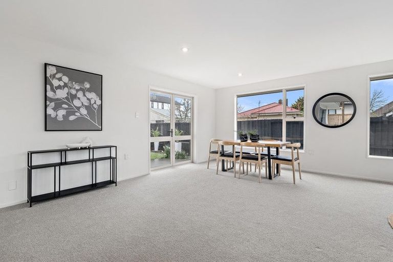 Photo of property in 12b Mary Street, Papanui, Christchurch, 8053