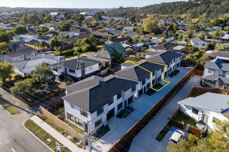 Photo of property in 8f Claridge Street, Glen Eden, Auckland, 0602