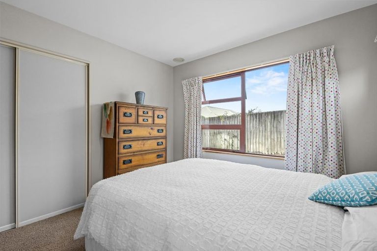 Photo of property in 11 Cordyline Place, Waimairi Beach, Christchurch, 8083