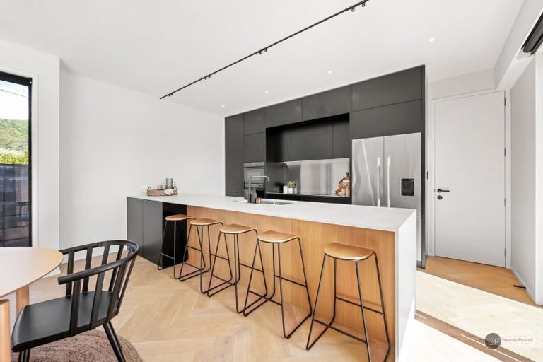 Photo of property in 10 Birdwood Road, Waterloo, Lower Hutt, 5011