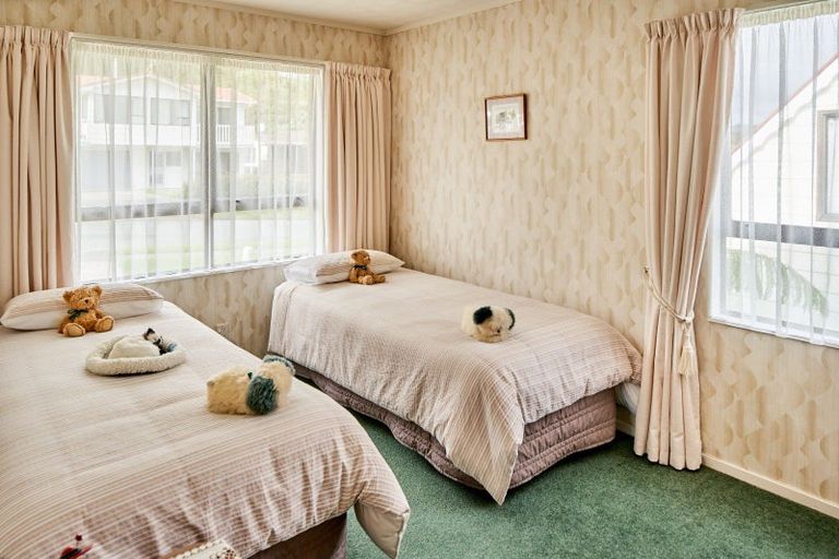 Photo of property in 36 Mercury Way, Whitby, Porirua, 5024