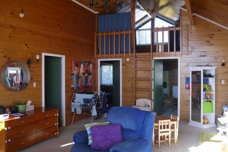 Photo of property in 125 Kenrigg Road West, Kinloch, Taupo, 3377