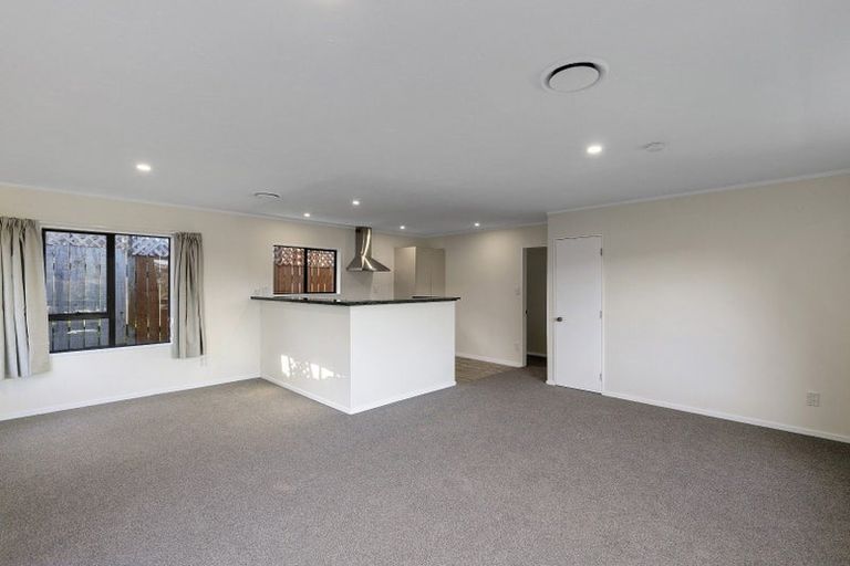 Photo of property in 72 Volga Street, Island Bay, Wellington, 6023