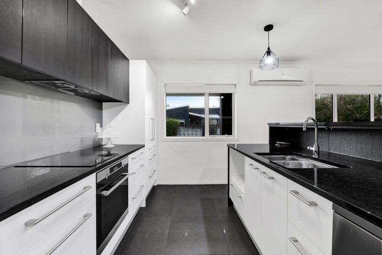 Photo of property in 92b Fairfield Road, Hawera, 4610