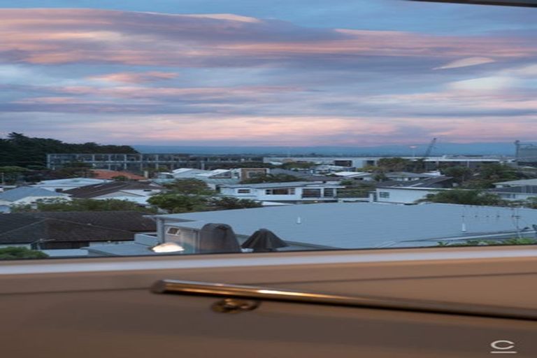 Photo of property in 152 Oceanview Road, Mount Maunganui, 3116