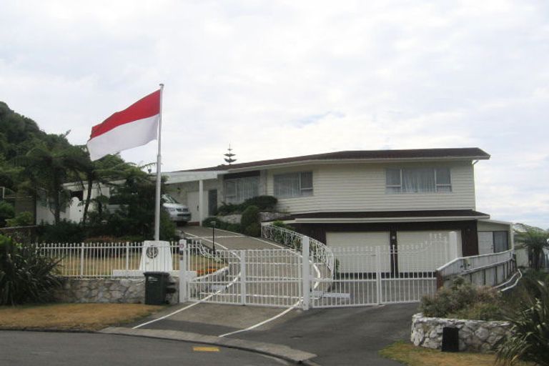 Photo of property in 34-36 Mataroa Avenue, Northland, Wellington, 6012