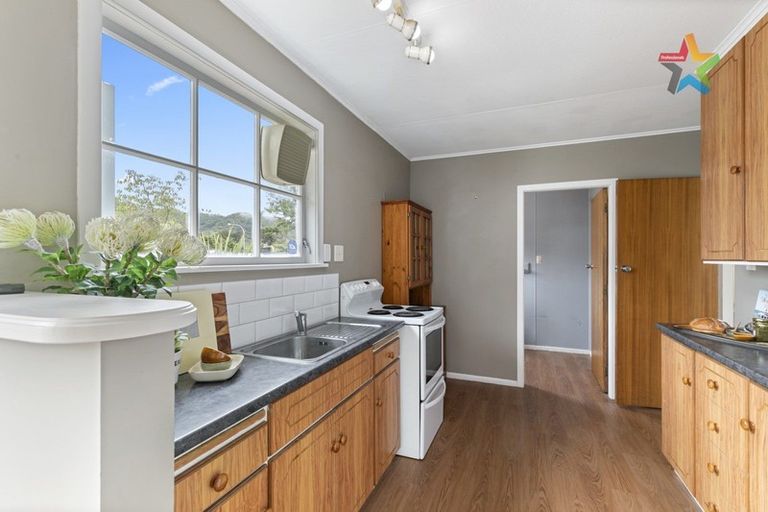 Photo of property in 16 Mimihau Grove, Wainuiomata, Lower Hutt, 5014