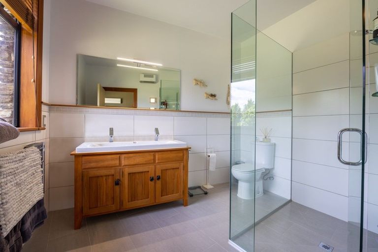 Photo of property in 10 Minaret Ridge, Wanaka, 9305