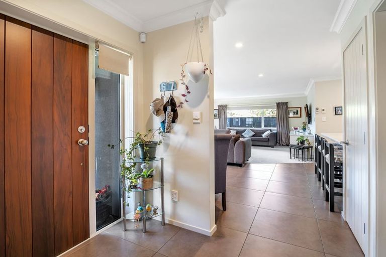 Photo of property in 112a Weraroa Road, Levin, 5510