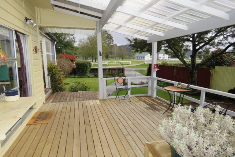 Photo of property in 146 Broadway, Reefton, 7830
