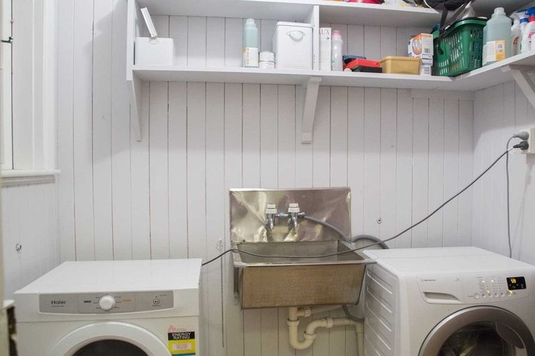 Photo of property in 17 Prospect Bank, Wakari, Dunedin, 9010